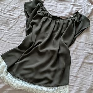 NWOT Lauren Conrad Blouse